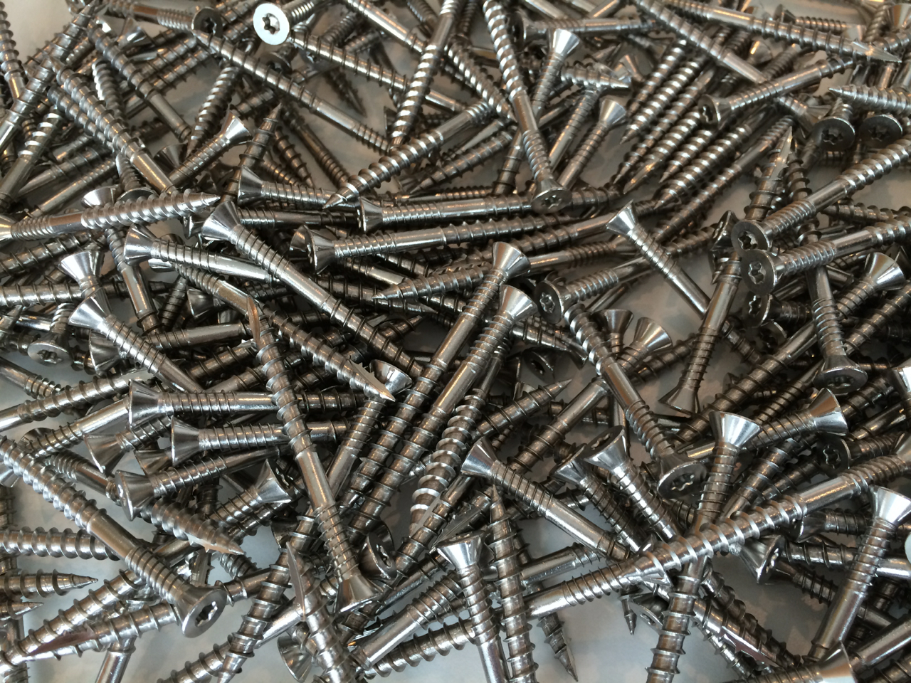 Fastenings Fastenings
